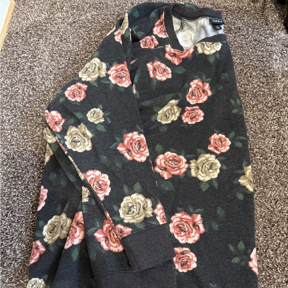 Plus size floral sweatshirt